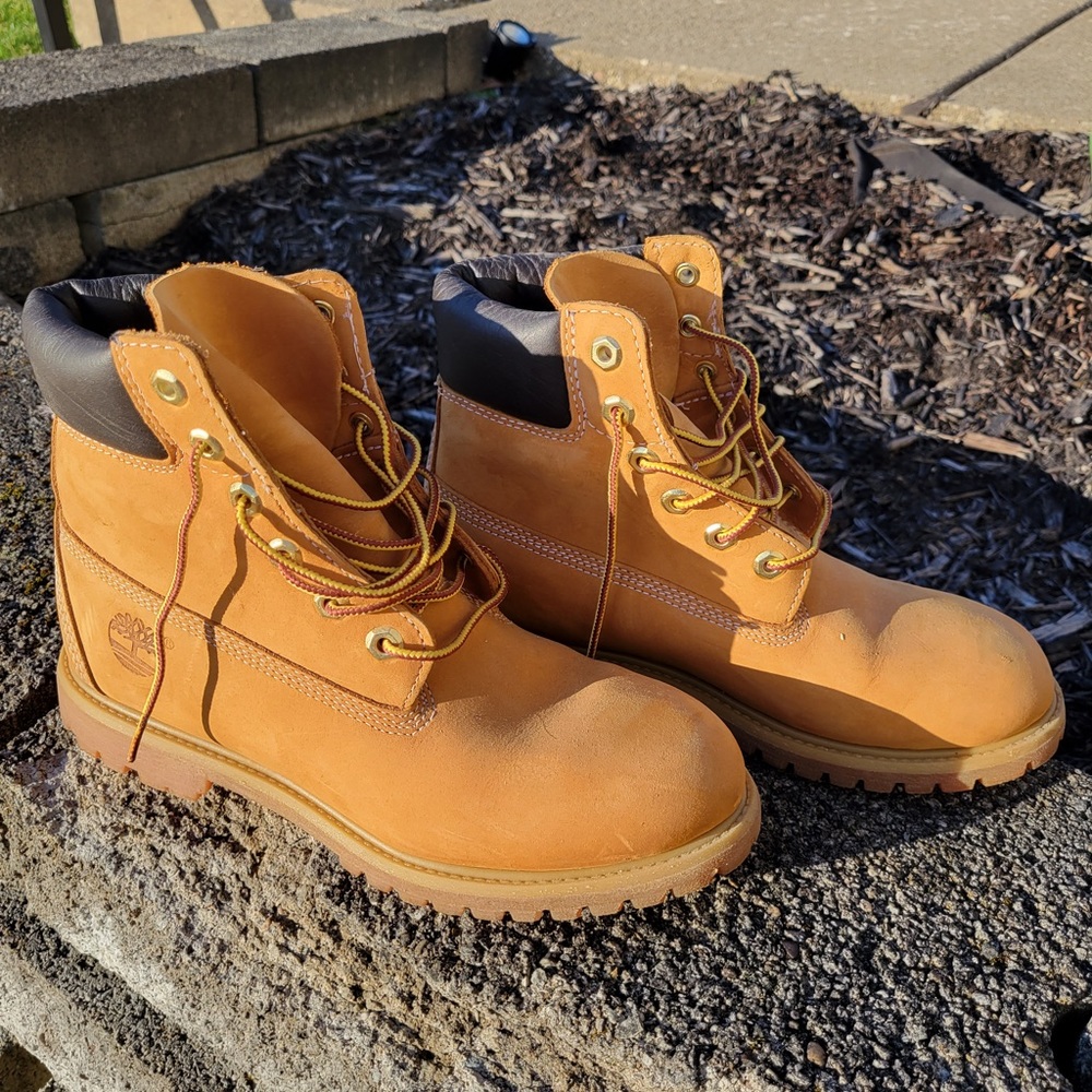 Women Timberland Boots Size 8.5